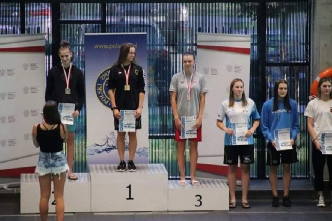 Nadia Walentynowicz - sukces zawodniczki Sekcji Pływackiej MAL WOPR na Letnich Mistrzostwach Polski Juniorów 