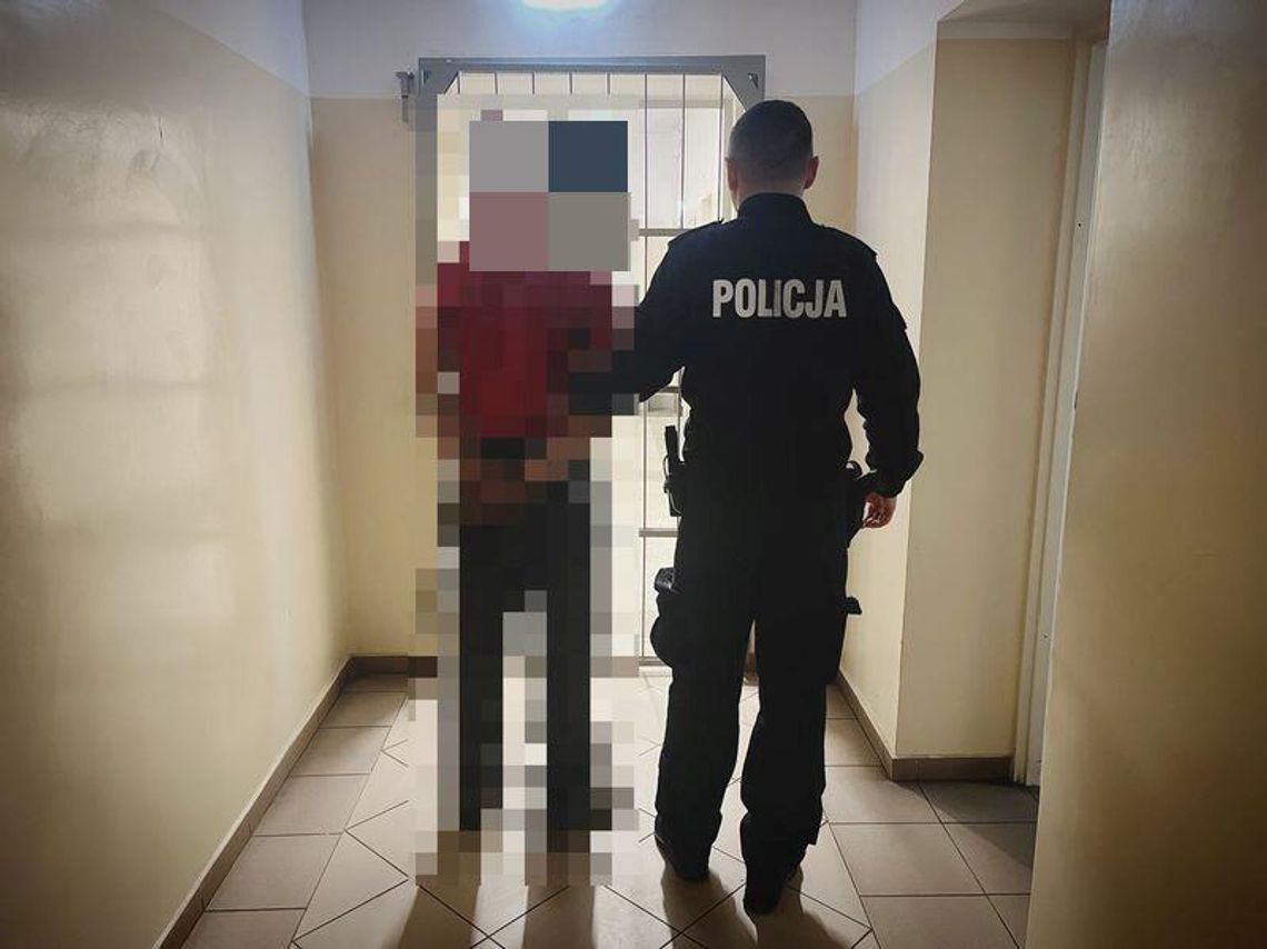 Nowy Staw. 34- latek kierował w stanie nietrzeźwości, pomimo zakazu i cofniętych uprawnień. Nowy Staw. 34- latek kierował w stanie nietrzeźwości, pomimo zakazu i cofniętych uprawnień.