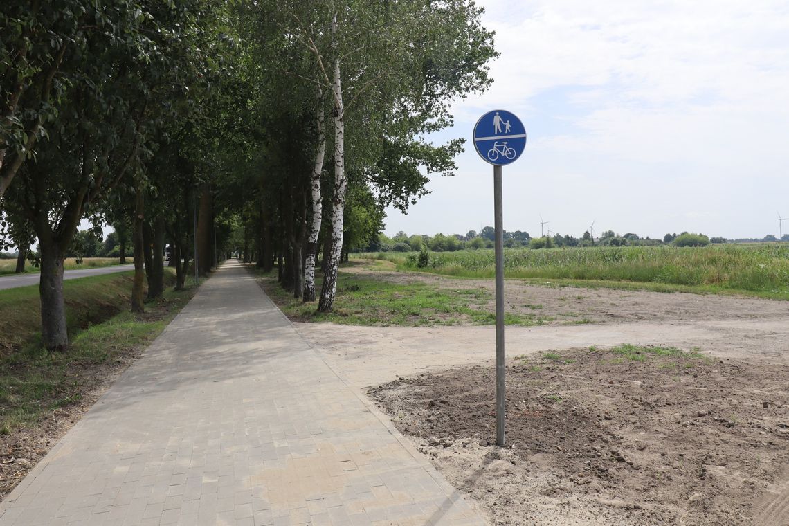 Nowy Staw. Zakończył się remont ścieżki pieszo - rowerowej na ul.Obrońców Westerplatte.