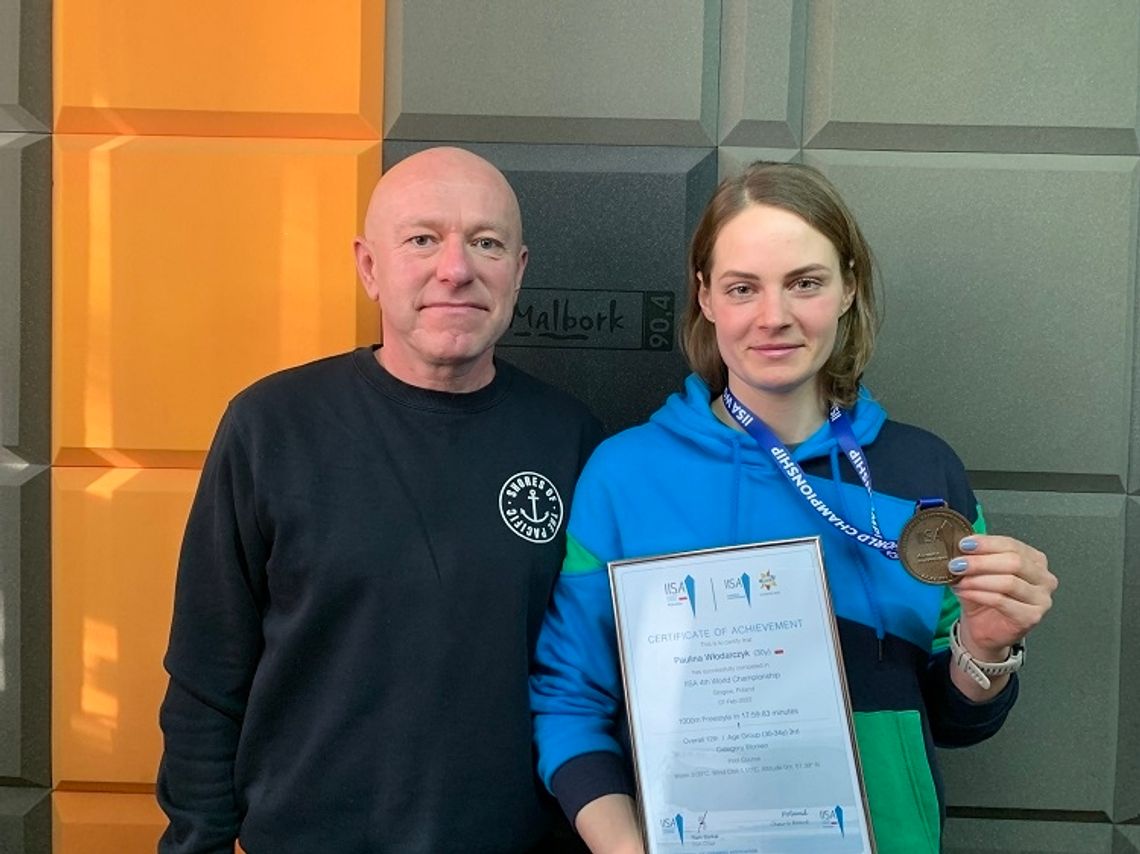 Paulina Włodarczyk brązowa medalistka mistrzostw świata w lodowym pływaniu odwiedziła studio Radia Malbork.