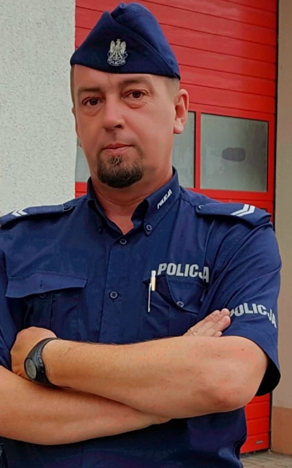 Policjant z nowostawskiego komisariatu na urlopie uratował tonącego wędkarza.