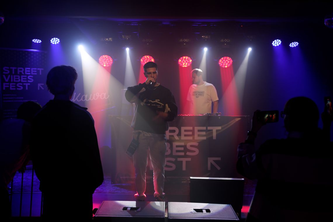 🎧Posłuchaj: Ponad 20 raperów, jedna scena i wspólna pasja. Tak wyglądał Street Vibes Fest w Malborku.