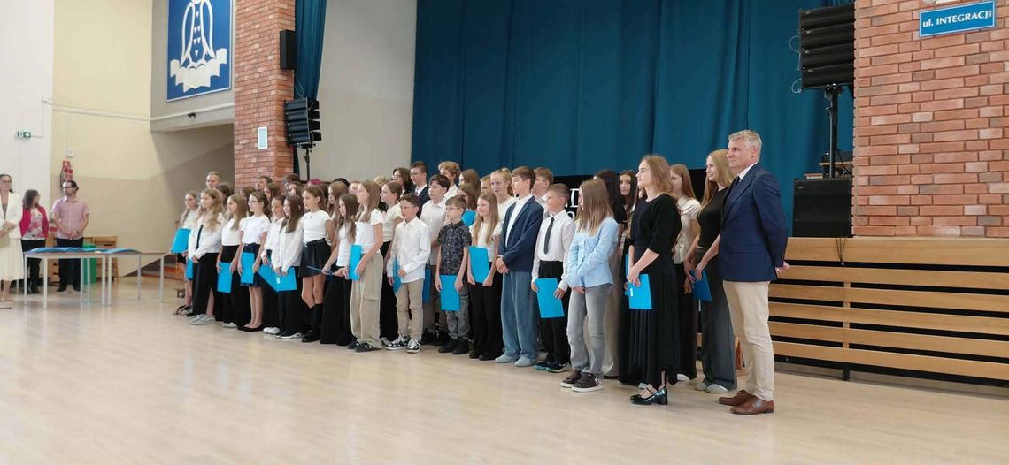 馃帶Pos艂uchaj: 263 uczni贸w otrzyma艂o Stypendium Burmistrza Miasta Malborka. 馃帶Pos艂uchaj: 263 uczni贸w otrzyma艂o Stypendium Burmistrza Miasta Malborka.