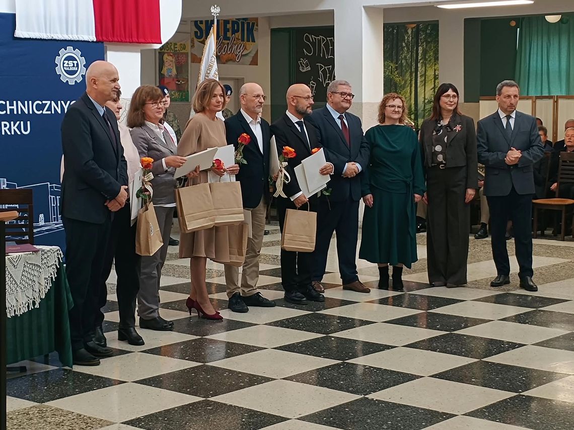 🎧Posłuchaj: 80 lat historii, tradycji i wspomnień. Jubileusz Zespołu Szkół Technicznych w Malborku. 🎧Posłuchaj: 80 lat historii, tradycji i wspomnień. Jubileusz Zespołu Szkół Technicznych w Malborku.