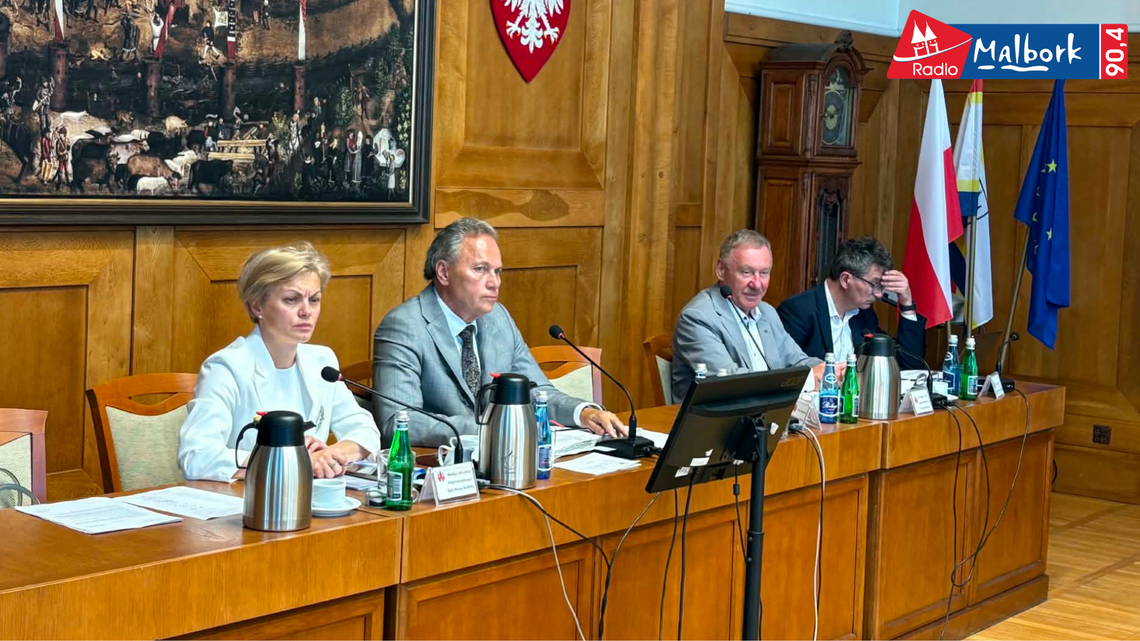 🎧Posłuchaj: Burzliwa dyskusja o ośrodku przy Targowej podczas XXX sesji Rady Miasta Malborka. 🎧Posłuchaj: Burzliwa dyskusja o ośrodku przy Targowej podczas XXX sesji Rady Miasta Malborka.
