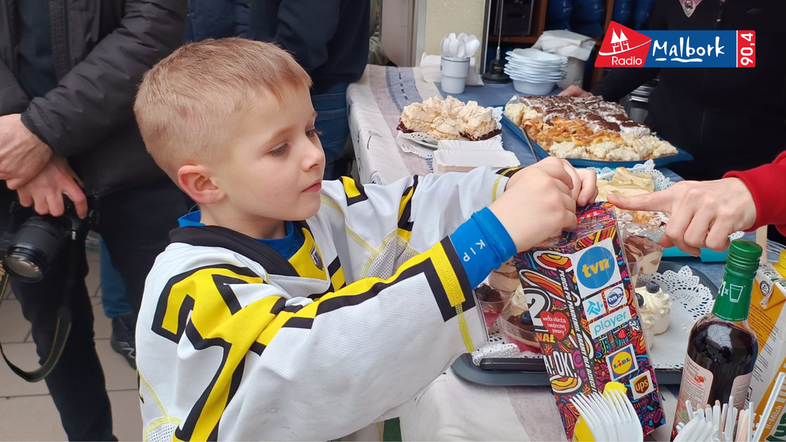 🎧Posłuchaj: Krążek w grze! Hokeiści grają dla Wielkiej Orkiestry Świątecznej Pomocy. 🎧Posłuchaj: Krążek w grze! Hokeiści grają dla Wielkiej Orkiestry Świątecznej Pomocy.