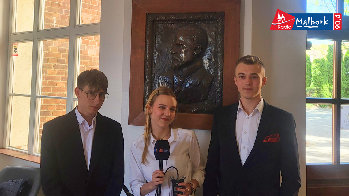 🎧Posłuchaj: Matura 2025 z języka polskiego. Pierwsze reakcje uczniów.