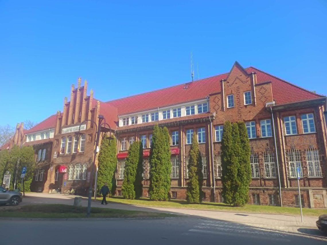 馃帶Pos艂uchaj: Nie ma plan贸w nowej szko艂y w powiecie malborskim. Starostwo dementuje pog艂oski. 馃帶Pos艂uchaj: Nie ma plan贸w nowej szko艂y w powiecie malborskim. Starostwo dementuje pog艂oski.