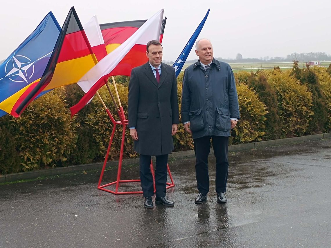 🎧Posłuchaj: Spotkanie wiceministrów obrony Polski i Niemiec w 22 Bazie Lotnictwa Taktycznego w Malborku. 🎧Posłuchaj: Spotkanie wiceministrów obrony Polski i Niemiec w 22 Bazie Lotnictwa Taktycznego w Malborku.