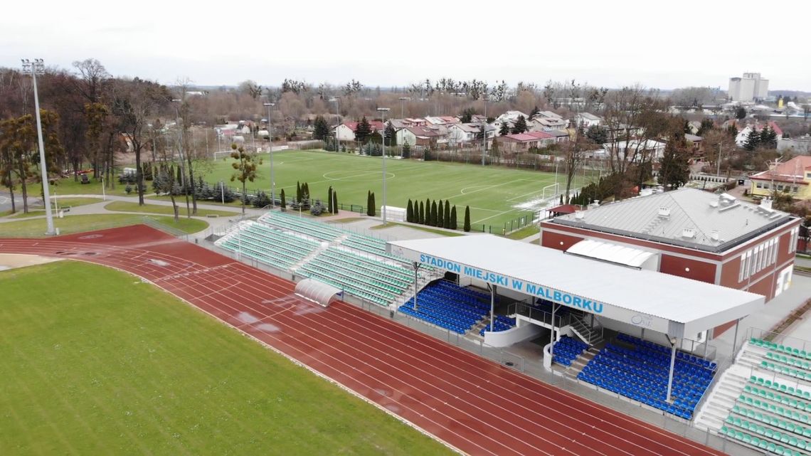 🎧Posłuchaj: Radni podjęli decyzję w sprawie nazwy Stadionu Miejskiego przy ul. Toruńskiej w Malborku.