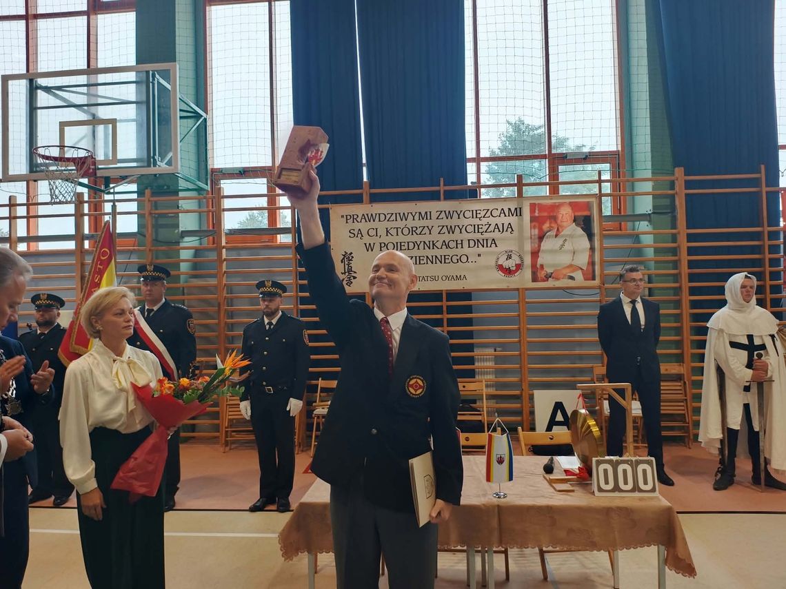 🎧Posłuchaj: Wojciech Kunicki uhonorowany tytułem „Zasłużony dla Miasta Malborka”. 🎧Posłuchaj: Wojciech Kunicki uhonorowany tytułem „Zasłużony dla Miasta Malborka”.