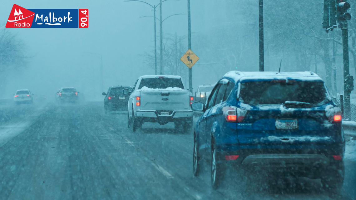 🎧Posłuchaj: Śnieg sparaliżował Malbork. Co na to mieszkańcy i jak oceniają bezpieczeństwo?