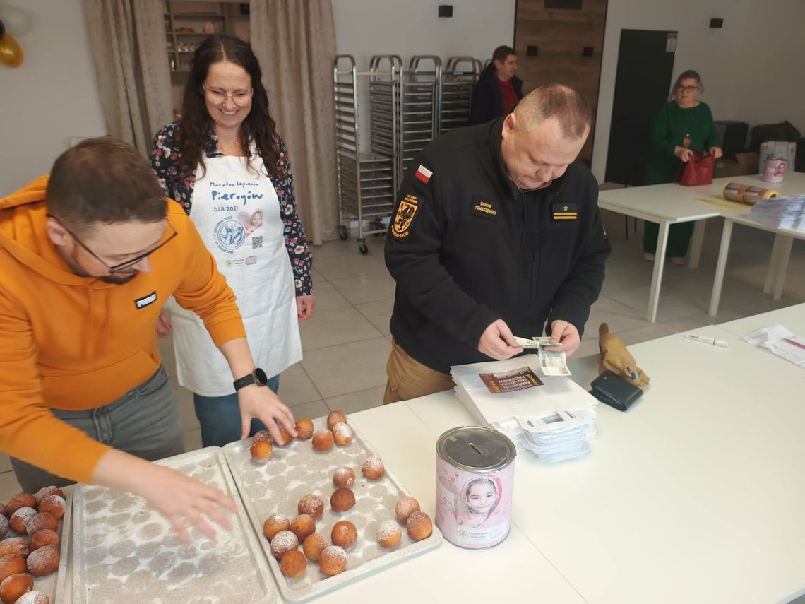 🎧Posłuchaj: Trwa Pierwszy Malborski Maraton Smażenia Pączków dla Zosi Lewandowskiej.