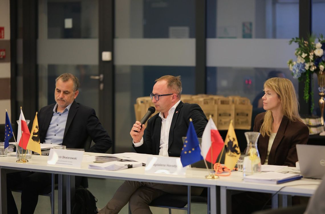 🎧Posłuchaj: W Malborku obraduje Komitet Monitorujący Fundusze Europejskie dla Pomorza. W centrum uwagi nowe kryteria wsparcia.