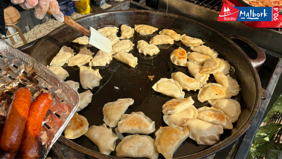 🎧Posłuchaj: Wielkanocne smaki i świąteczna atmosfera na Placu Jagiellończyka. Kolejny jarmark przyciągnął tłumy.