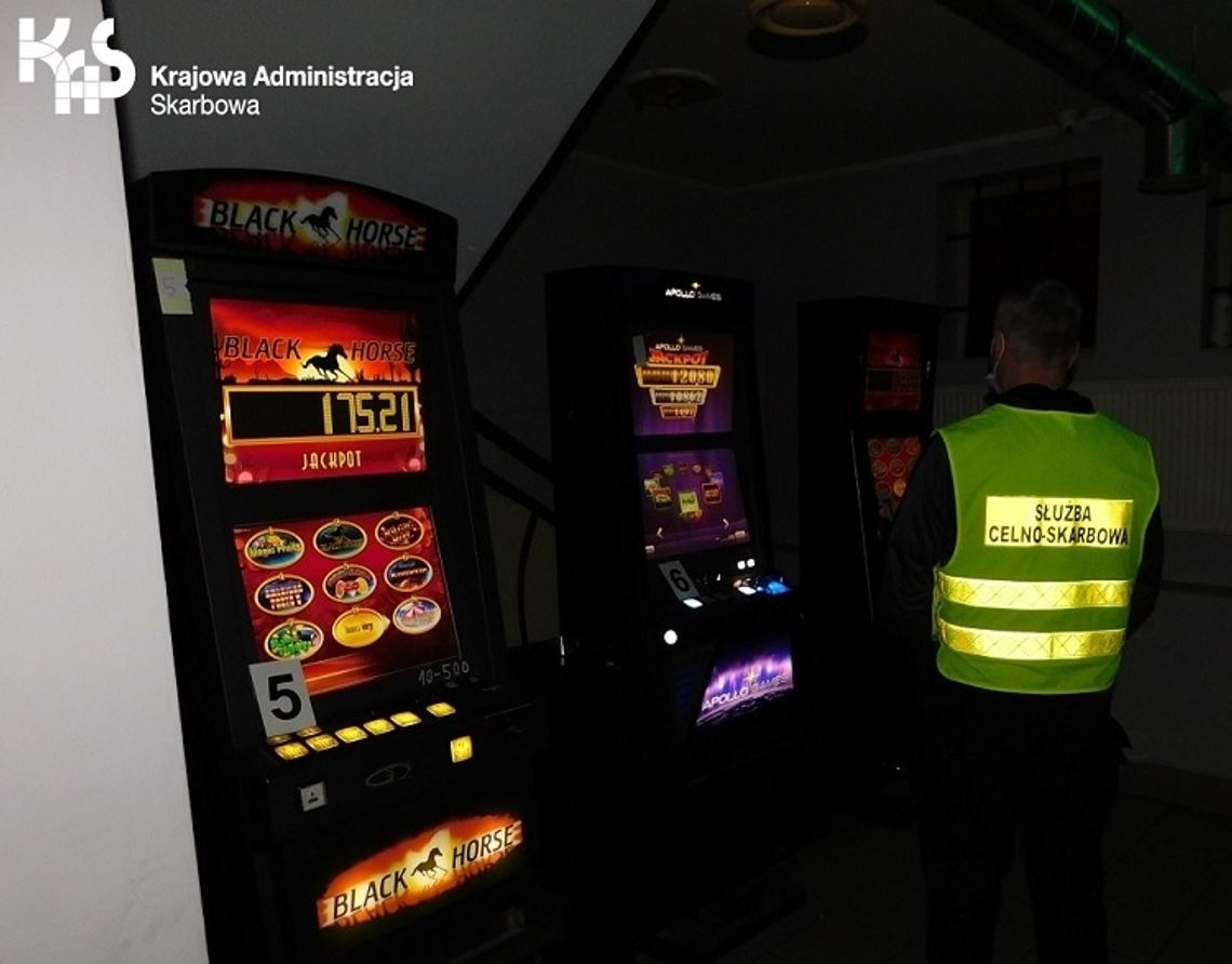 Prawie 100 automatów skonfiskowanych przez pomorską KAS