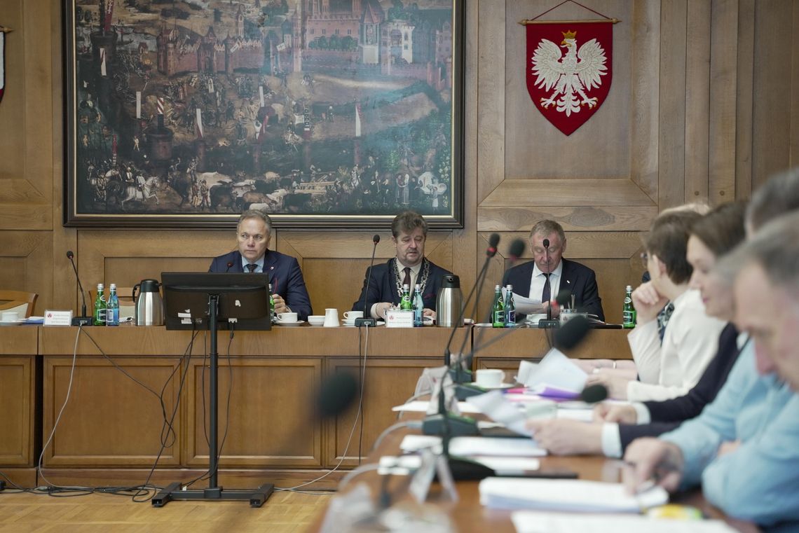 Radni za nocnym zakazem sprzedaży alkoholu w Malborku.