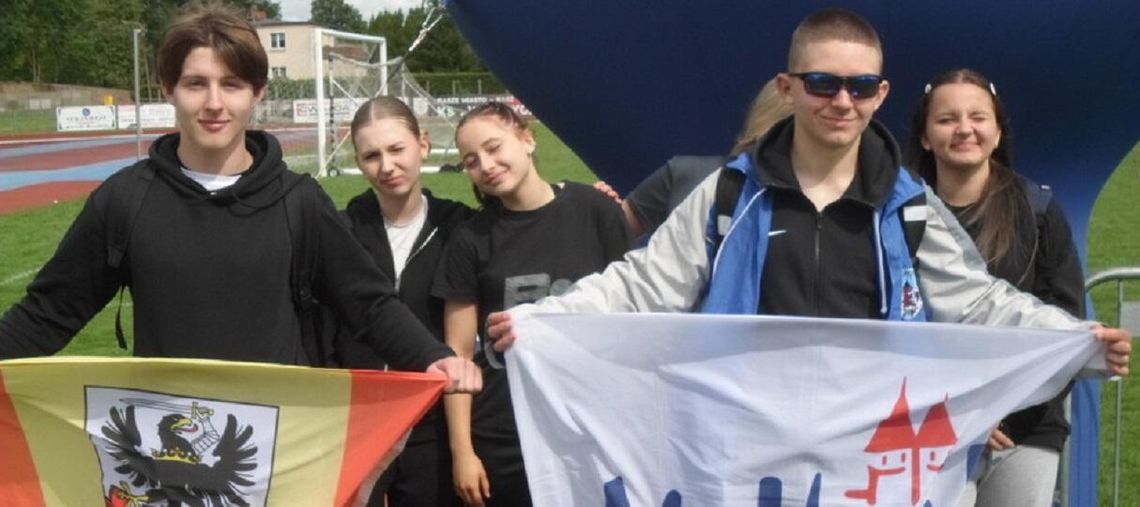 Reprezentacja II Liceum Ogólnokształcącego w Malborku rywalizowała w Pomorskiej Olimpiadzie Lekkoatletycznej.