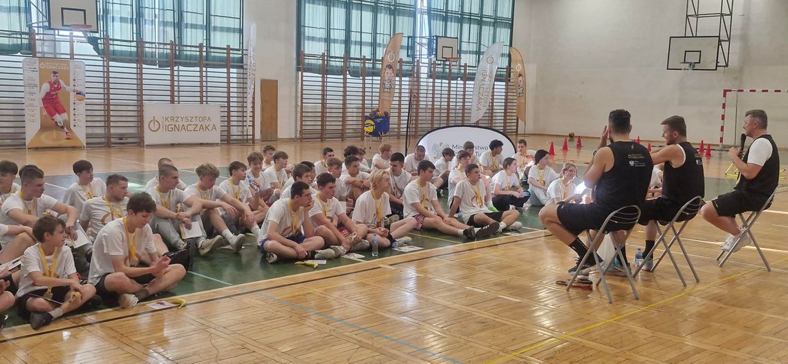 Spotkanie z Krzysztofem Ignaczakiem w ZST Malbork. Spotkanie z Krzysztofem Ignaczakiem w ZST Malbork.