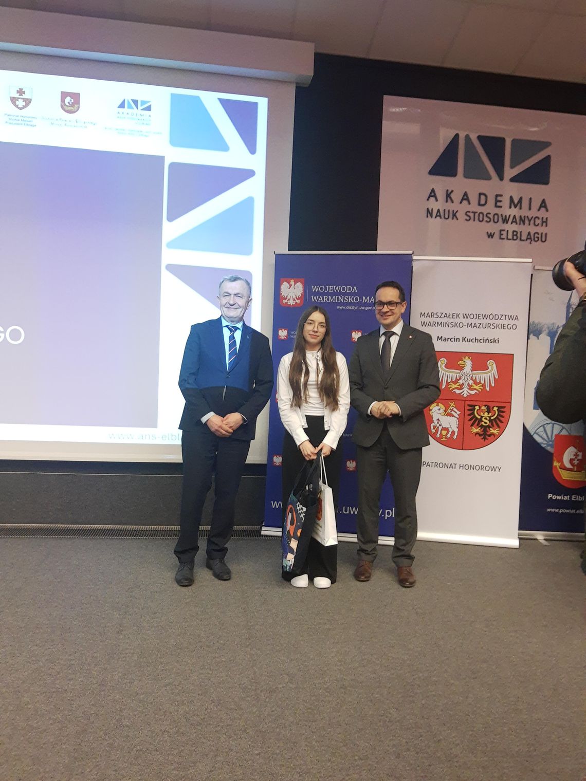 Sukces malborskiej uczennicy Technikum w Konkursie Wiedzy o Gospodarce i Funduszach Europejskich. Sukces malborskiej uczennicy Technikum w Konkursie Wiedzy o Gospodarce i Funduszach Europejskich.