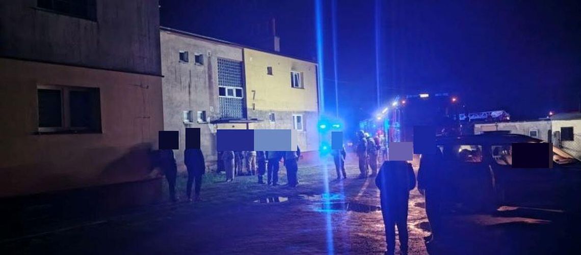 Sztumscy policjanci uratowali mieszkańców z zadymionego budynku.