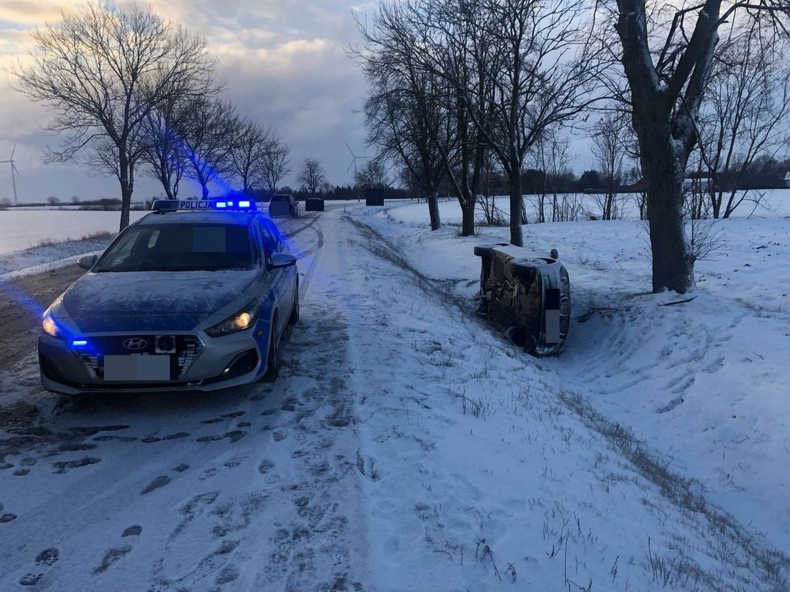 Trudne warunki na drogach. Malborscy policjanci apelują o ostrożność.