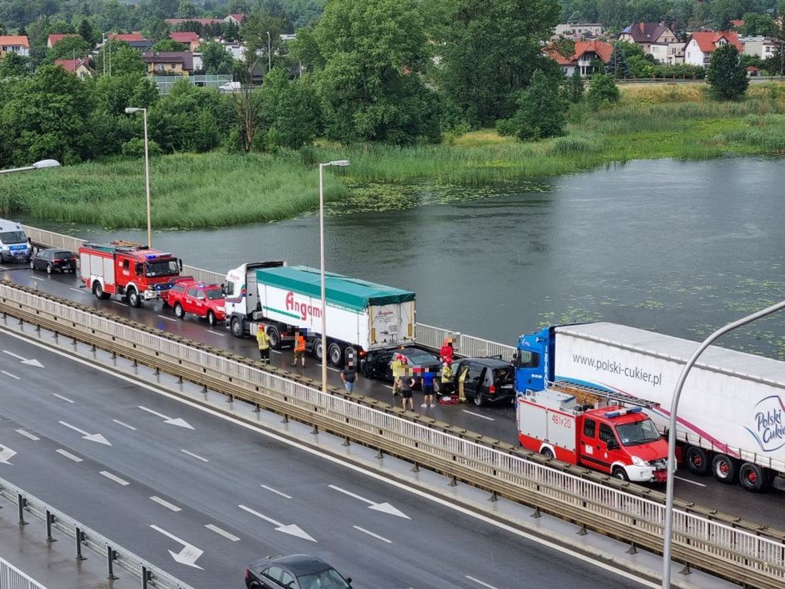 Uwaga na wypadek na moście w Malborku. Ruch odbywa się wahadłowo. 