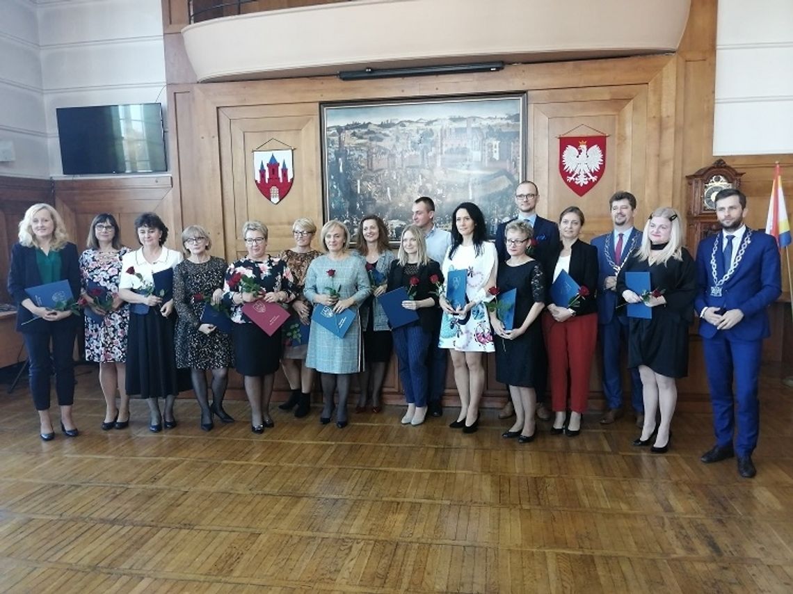 Z okazji Dnia Edukacji Narodowej nagrodzono nauczycieli i dyrektorów z malborskich szkół i przedszkoli
